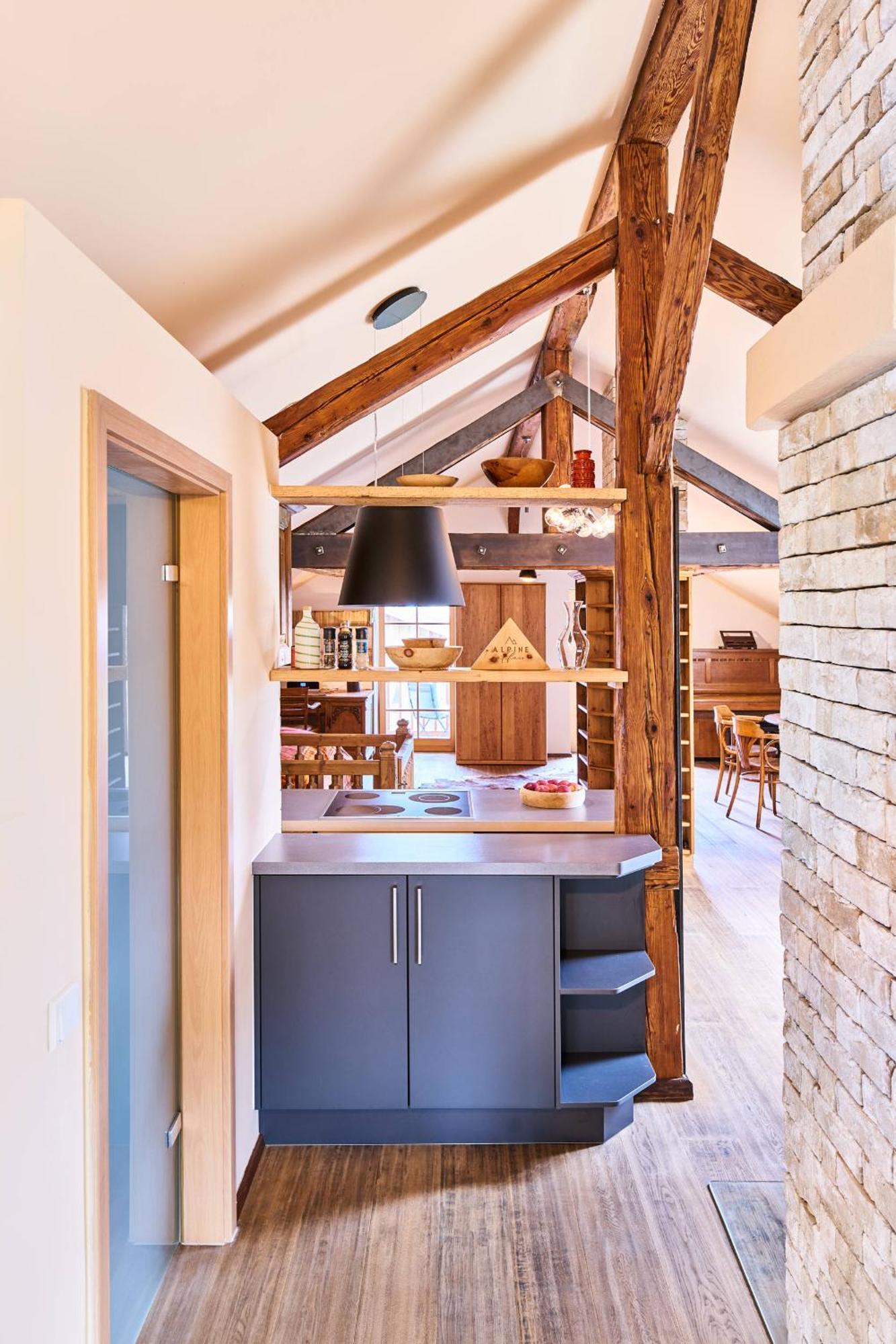Apartment Alpine Affair *